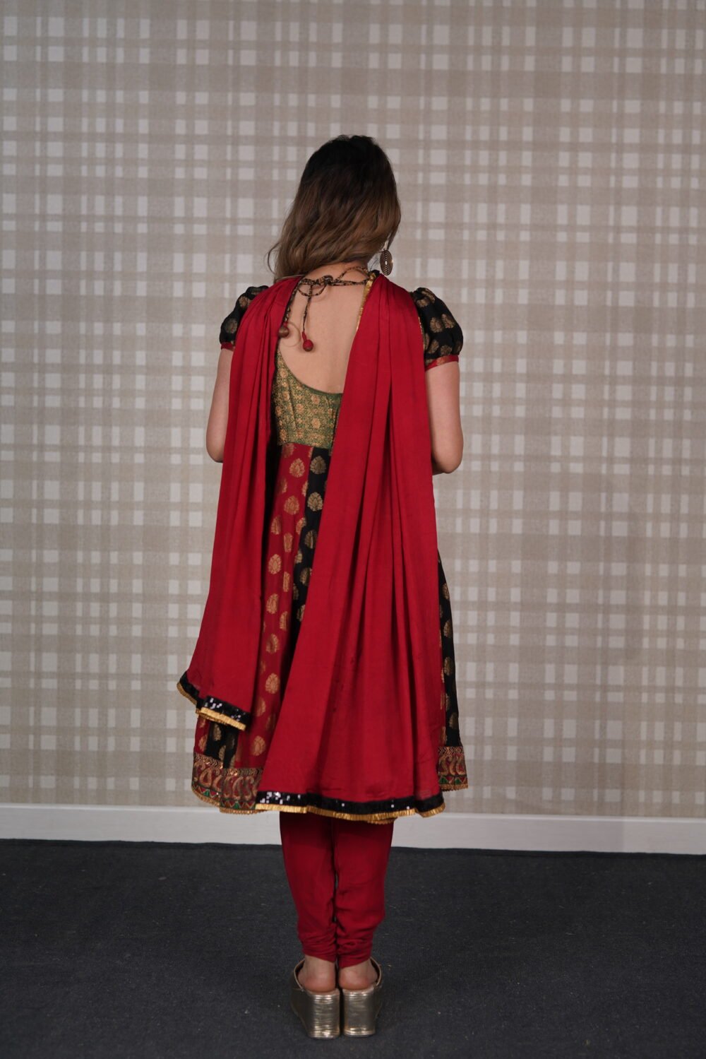 Red And Black Pure Crepe And Pure Banarasi Georgette Short Anarkali Pajami Suit With Puff Sleeves With Pure Duppatta - Image 2