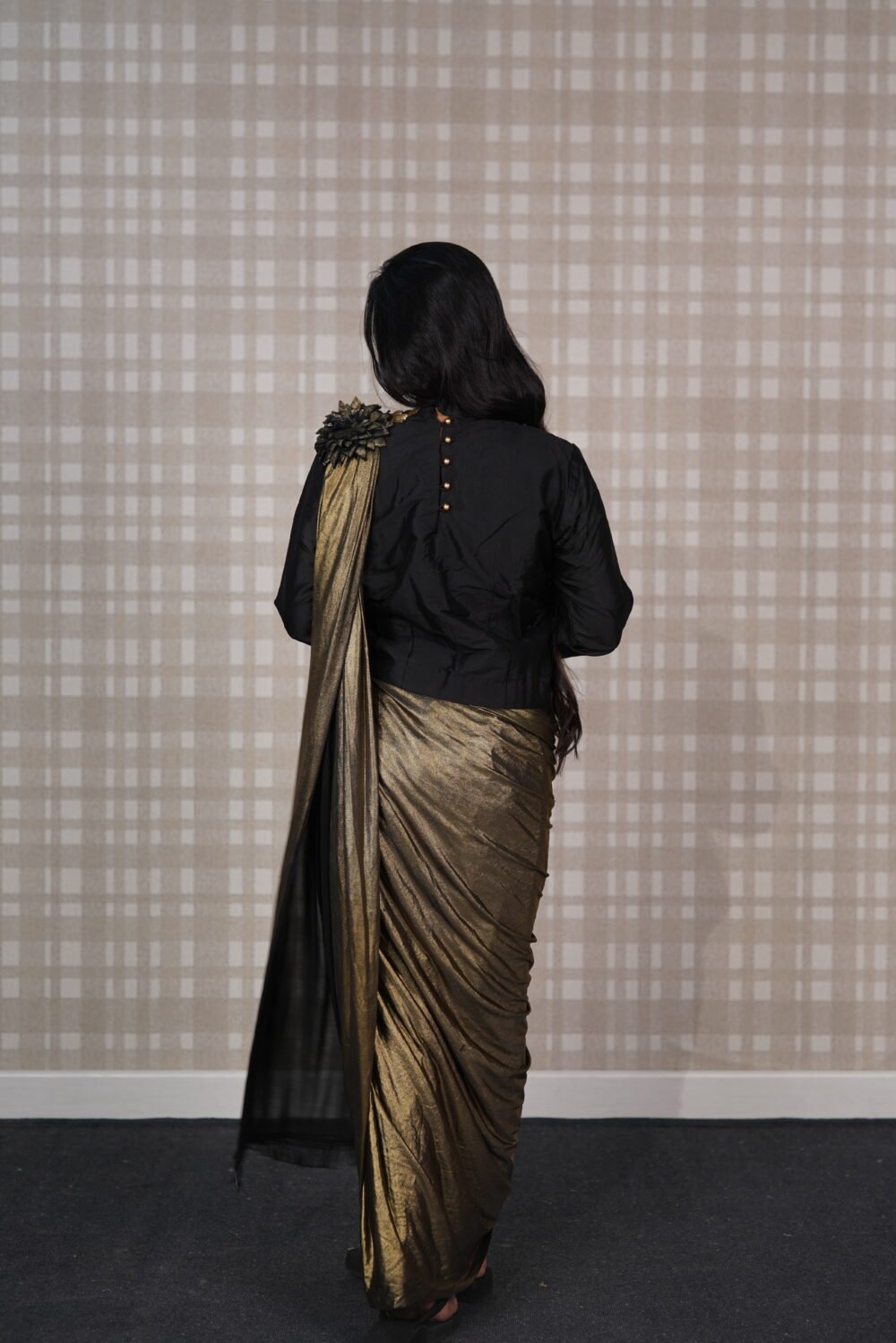 Golden Stretchable Lykra And Silk Saree With Black Pants Inside And Black Blouse With Front Work - Image 2