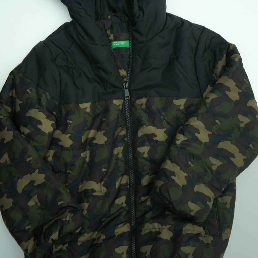 United Colors of Benetton Black and Olive Green Camouflage Printed Padded Jacket