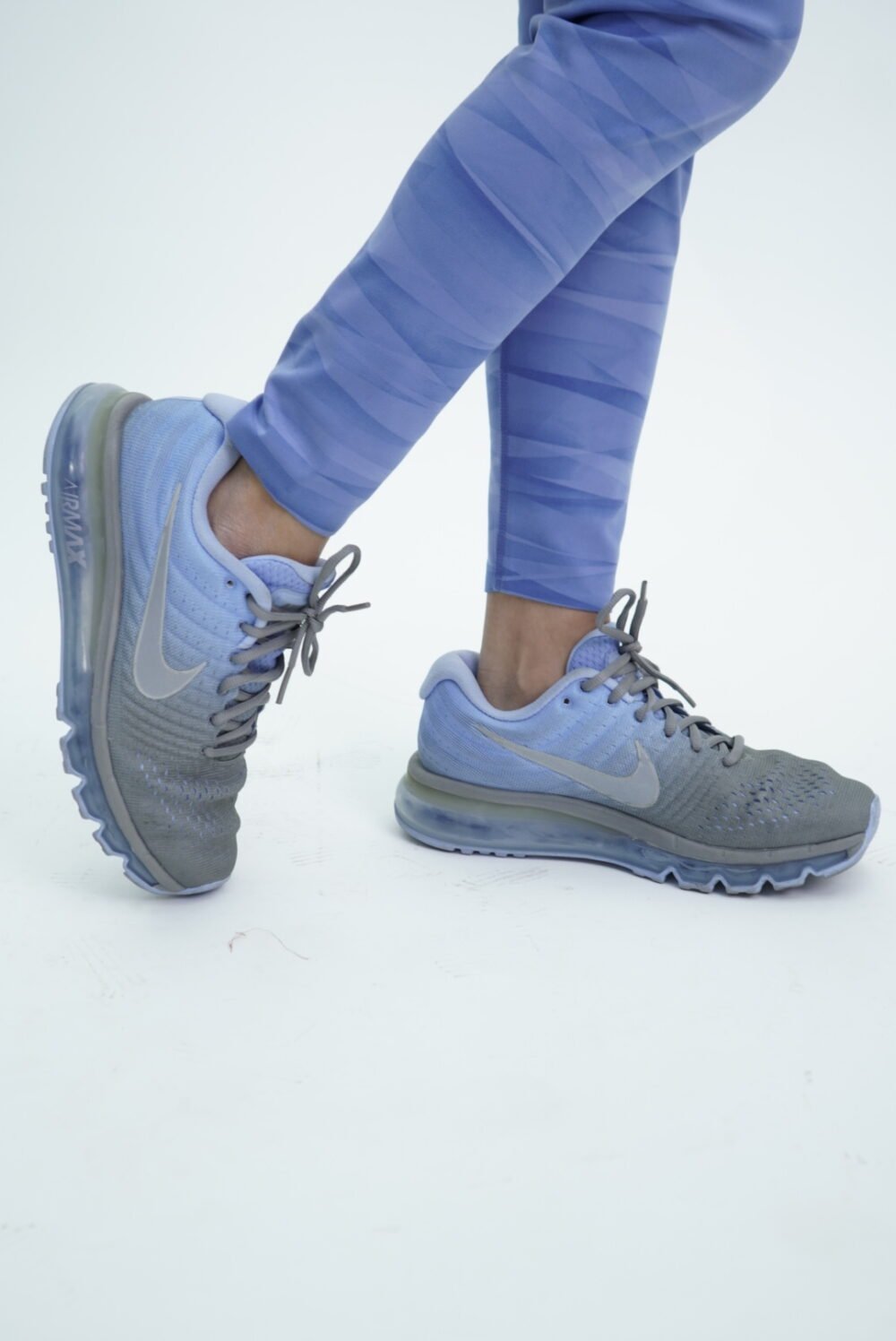 Nike Women Air Max Shoes - Image 2