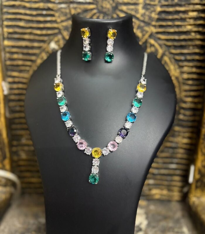 Multicolour neck piece with earrings